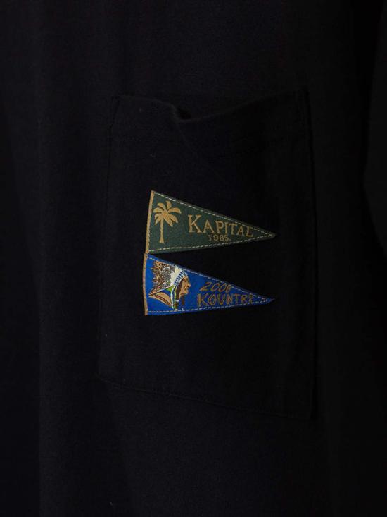  캐피탈 반팔 티셔츠 캐피털 저지 페넌트 T 3 플래그 티 - KAPITAL