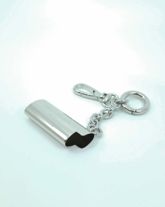  마르지엘라 네크리스 메종  메탈 스몰 라이터 케이스 참 - MAISON MARGIELA