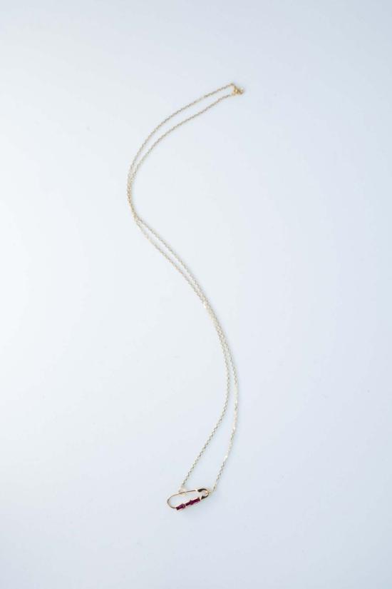  로렌 스튜어트 목걸이/팬던트 바게트 안전핀 목걸이 (14k 골드 & 루비) - LOREN STEWART
