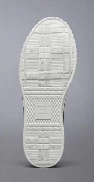 26SS 톰브라운 타탄 트레드 컬리지에이트 로우 스니커즈 MFD253AF0102 100 WHITE - THOM BROWNE