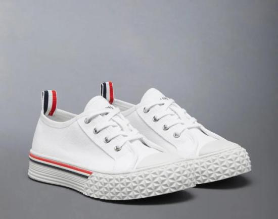 26SS 톰브라운 캔버스 컬리지에이트 로우탑 트레이너 FFD125AF0102 100 WHITE - THOM BROWNE