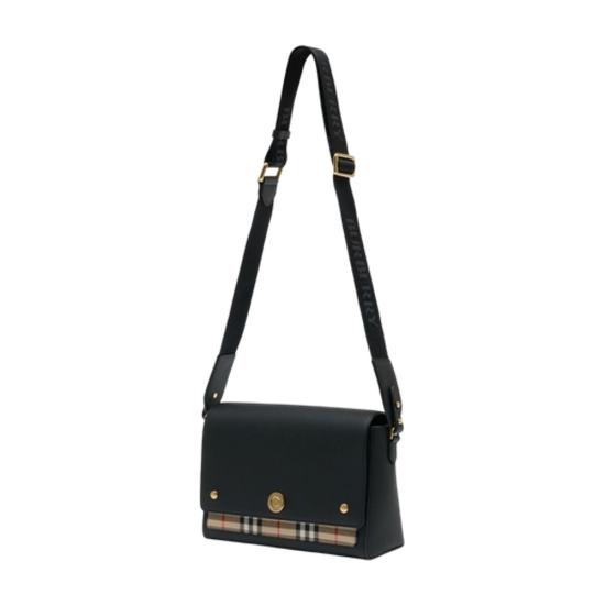 26SS 버버리 노트 백 8117037 A1189 black - BURBERRY