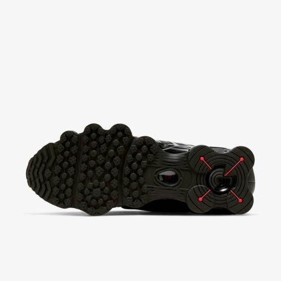  나이키 샥스 TL  스니커즈 나이키 AV3595 002 DOM - NIKE