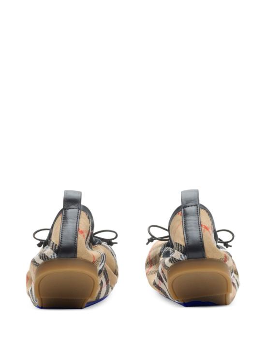 26SS 버버리 플랫 슈즈 8121103 B9368 Beige - BURBERRY