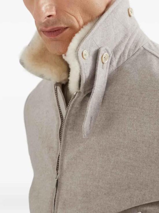 25FW 브루넬로 쿠치넬리 본디드 캐시미어 비버 클로스 봄버 자켓 MM4006889CBR04 Black - BRUNELLO CUCINELLI