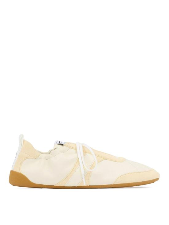 26SS 끌로에 끌로에 킥 스니커즈 CH26S15RVQ24U Nude Neutrals