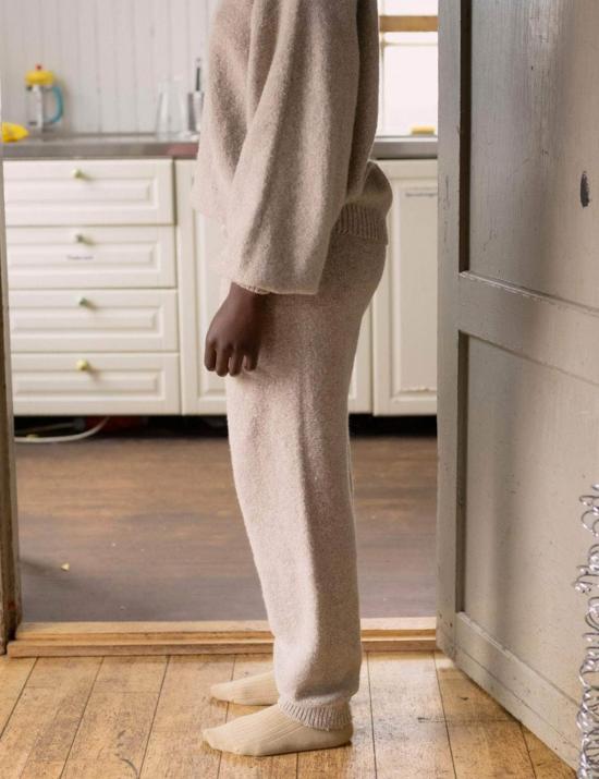  베이스레인지 스트레이트 팬츠 Baserange 다뉴브  Ingra Sand - BASERANGE