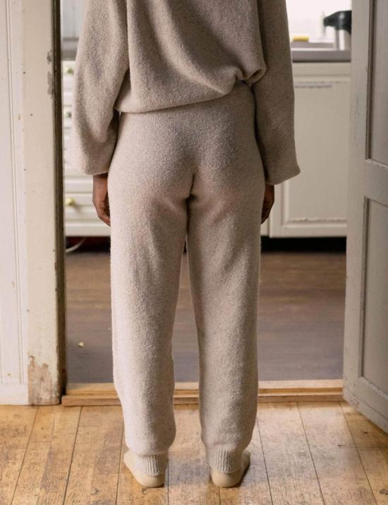  베이스레인지 스트레이트 팬츠 Baserange 다뉴브  Ingra Sand - BASERANGE