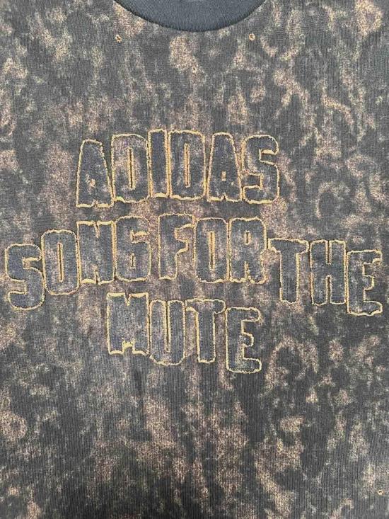 25FW 아디다스 반팔 티셔츠 KC2741STONEKHAKI Grey - ADIDAS