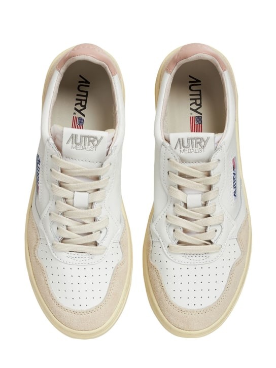 26SS 오트리 메달리스트 로우 레더 스니커즈 AULW LS37 White - AUTRY