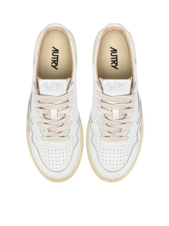 26SS 오트리 메달리스트 로우 레더 스니커즈 AULW HP02 SILVER - AUTRY