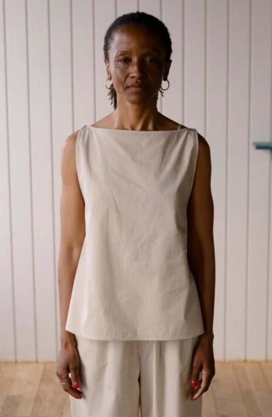  베이스레인지 블라우스 덱티 탑