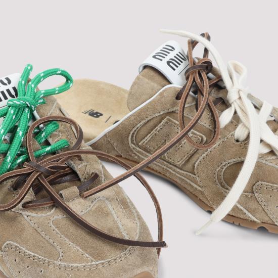 26SS 미우미우 스니커즈 5E333EF005 Z5O F0379 ECRU - MIU MIU