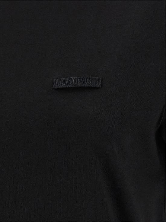 26SS 자크뮈스 반팔 티셔츠 25HTSW00550AJ00029990 Black - JACQUEMUS
