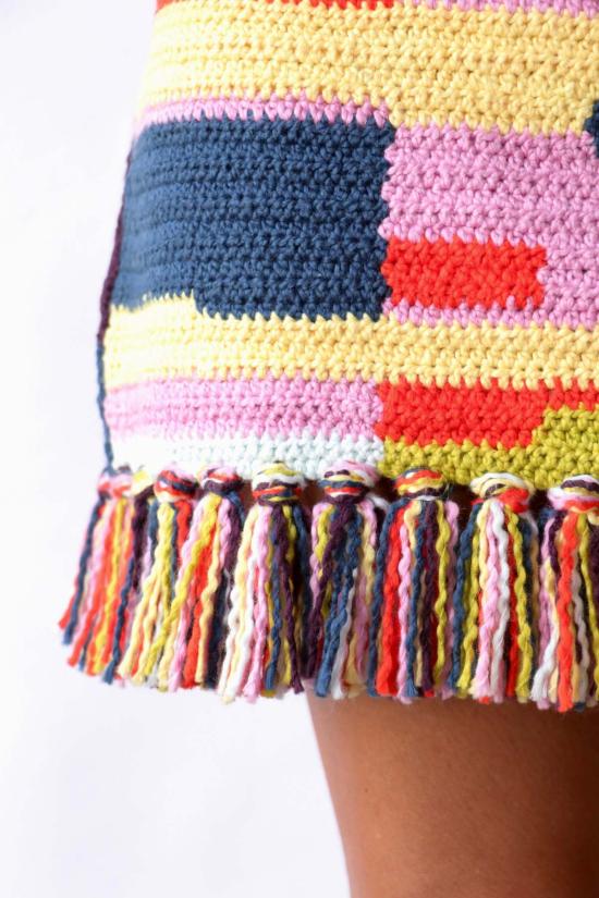  더엘스테이츠만 숏 스커트 엘더 스테이츠맨 핸드 니트 미니 프린지 스커트 선셋 패치워크 - THE ELDER STATESMAN