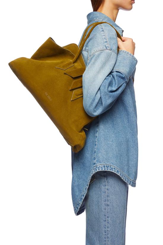 26SS 디 아티코 라 파세지아타 미디엄 탑 핸들 백 250WAH00054LBT007AA 853 KHAKI - THE ATTICO