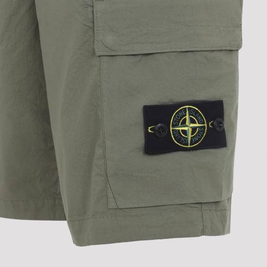 26SS 스톤 아일랜드 스트레치 코튼 텔라 파라슈트 카고 쇼츠 L1S15L100020S0003V005G GREEN - STONE ISLAND