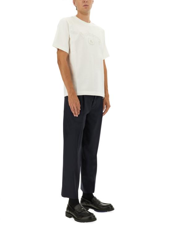 25FW 버버리 고딕 로고 코튼 티셔츠 8116063 B7078 WHITE - BURBERRY