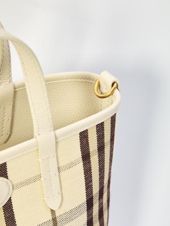 26SS 버버리 미니 리버시블 블룸즈버리 토트백 8119626 B7348 BEIGE - BURBERRY