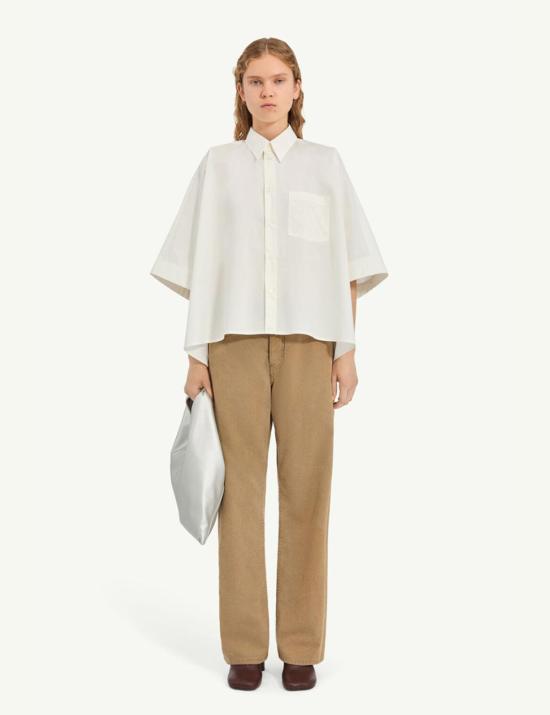  MM6 메종마르지엘라 반팔 티셔츠 Mm6 메종 마르지엘라 크롭 버튼업 셔츠 화이트