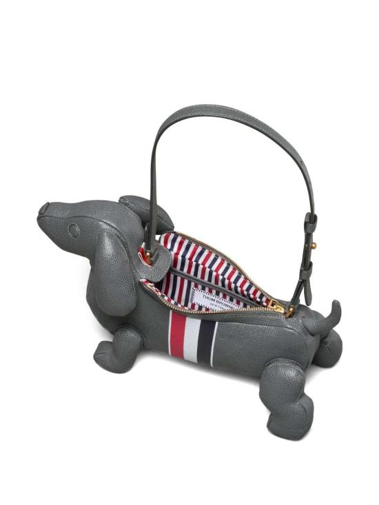 26SS 톰브라운 페블 그레인 헥터 바게트 FAP513A00198 DARK GREY 025 - THOM BROWNE