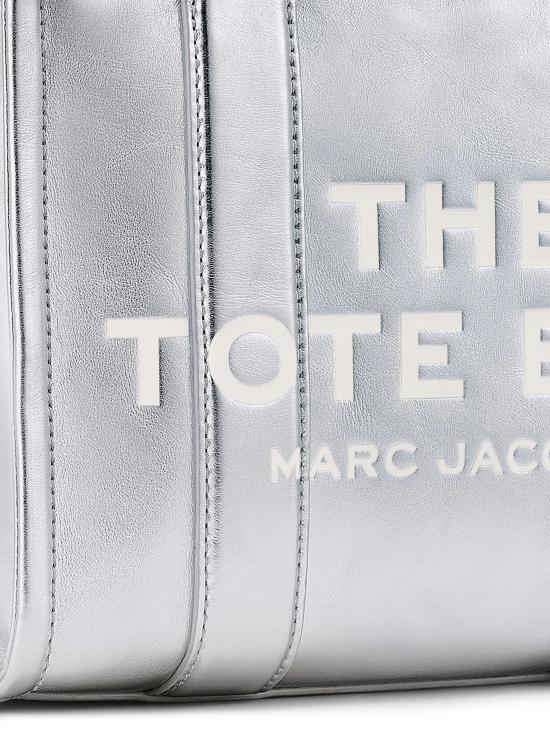 26SS 마크제이콥스 메탈릭 스몰 토트백 2F3HTT004H01 039 Silver - MARC JACOBS
