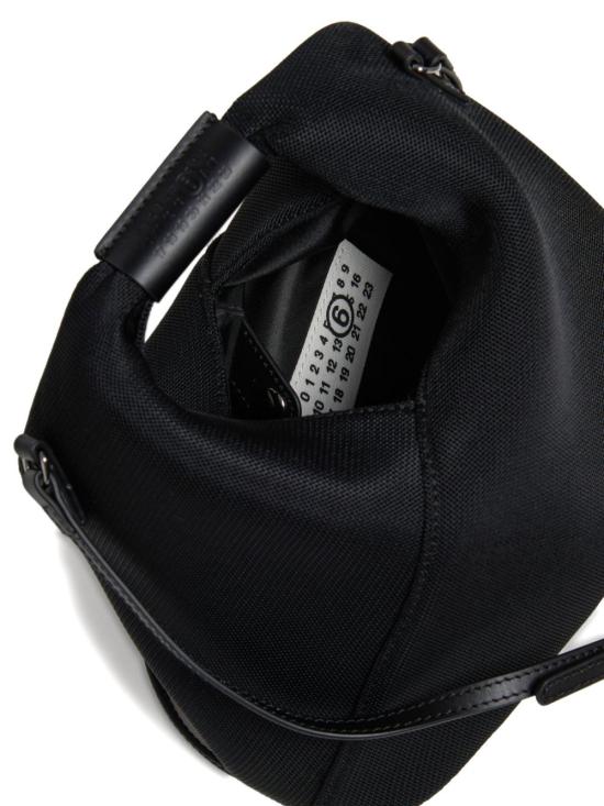 26SS [키즈] MM6 메종마르지엘라 숄더백 M60921P6414 T8013 Black - MM6 MAISON MARGIELA