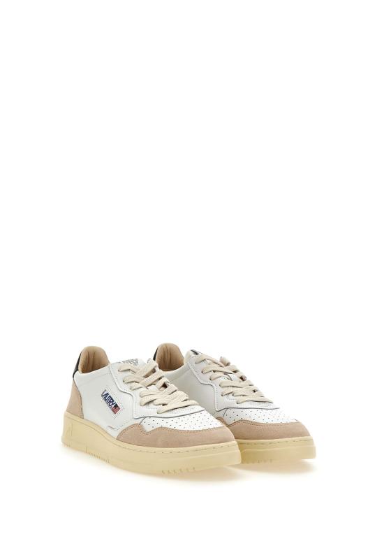 24FW 오트리 MEDALIST 메달리스트 로우탑 스니커즈 AULM LS21 White - AUTRY