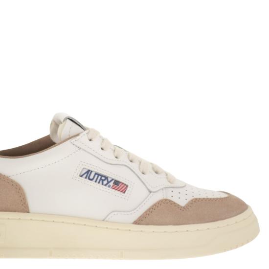 26SS 오트리 스니커즈 AULW WHITE BEIGE - AUTRY