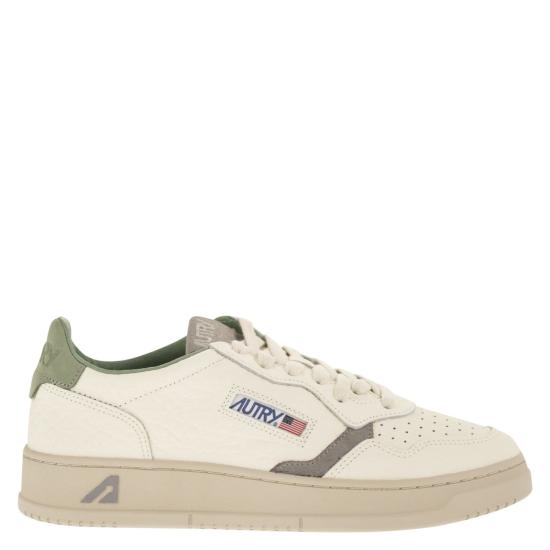 26SS 오트리 메달리스트 로우 스니커즈 AULM WHITE GREEN