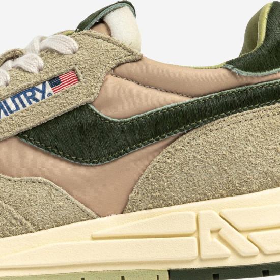 26SS 오트리 릴윈드 로우 나일론 스웨이드 스니커즈 WWLMUP05SUEDENILPONYSPONGEGRN Neutrals - AUTRY