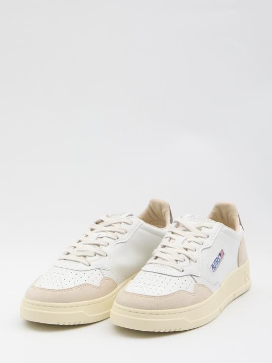 26SS 오트리 메달리스트 로우 스니커즈 AULMLS15 WHITE - AUTRY