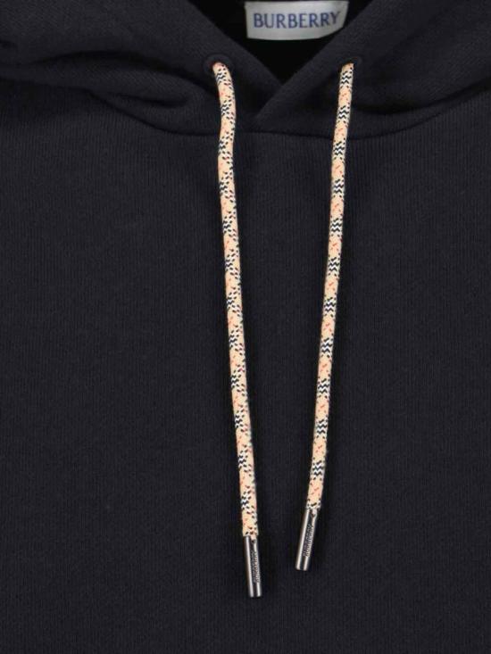 26SS 버버리 후드 티셔츠 8119053A1189 Black - BURBERRY