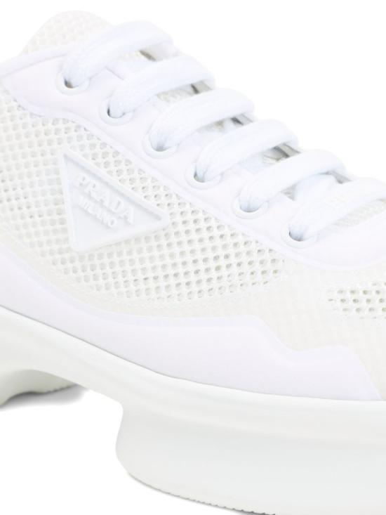  프라다 리나일론 스니커즈 1E937NYZUF0009 White - PRADA