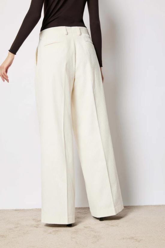 25FW 엘비엠 숏팬츠 81125452901 Neutrals - L.B.M.