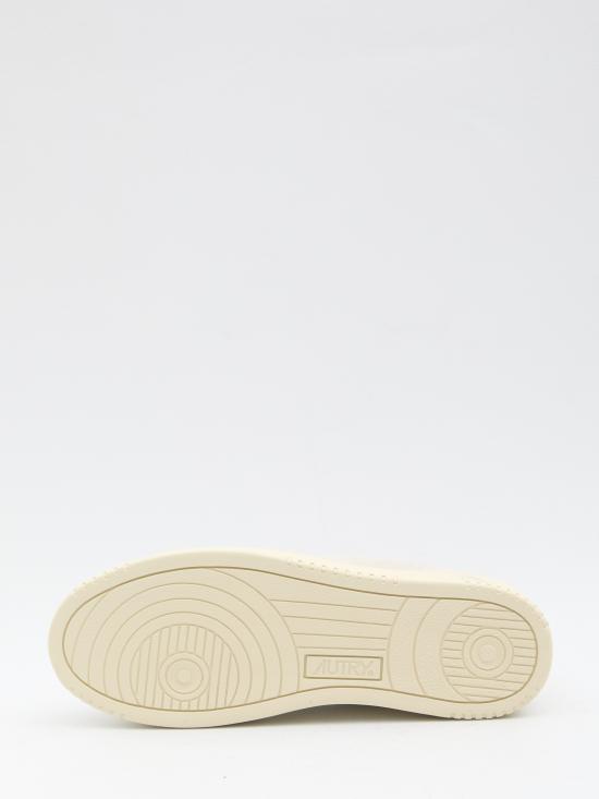 26SS 오트리 메달리스트 로우 스니커즈 AULM WHITE - AUTRY