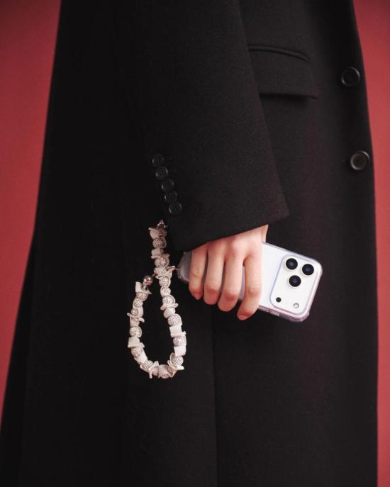  OSSA NEW YORK 바디 주얼리 오사 뉴욕 리본 파베 손목 지갑 다이아몬드 화이트 - OTHER BRANDS