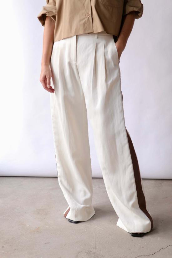  티더블유피 스트레이트 팬츠 턱시도 바지를 입은 설리