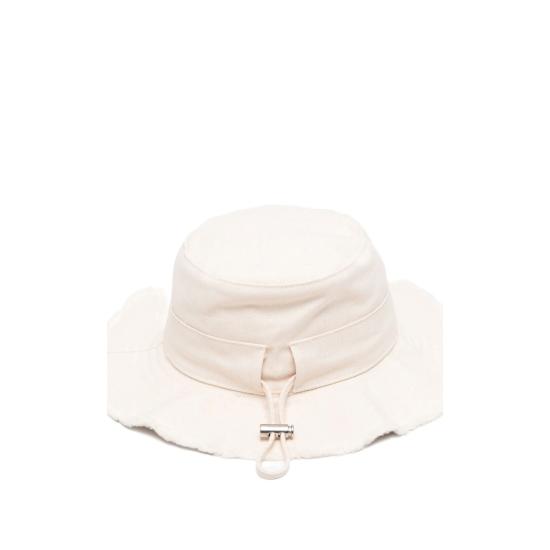 26SS 자크뮈스 버킷햇 ACU00002 AE00014 110 NEUTRALS - JACQUEMUS