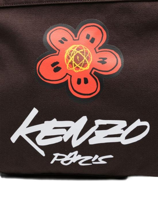 25FW 겐조 x Futura 2000 "Kenzo Utility" 레터링 라지 크로스백 FF68SA919F3691CHOCOLATE Brown - KENZO