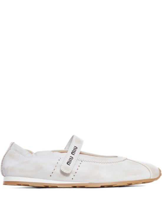 26SS 미우미우 플랫 슈즈 5F370EF0053ZLT F0009 WHITE