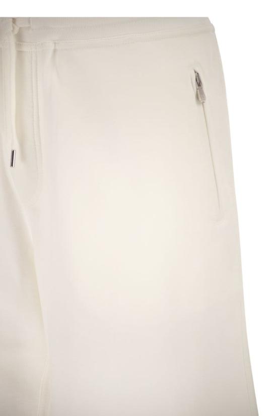 26SS 브루넬로 쿠치넬리 플리스 버뮤다 쇼츠 MW8633242G C7220 WHITE - BRUNELLO CUCINELLI