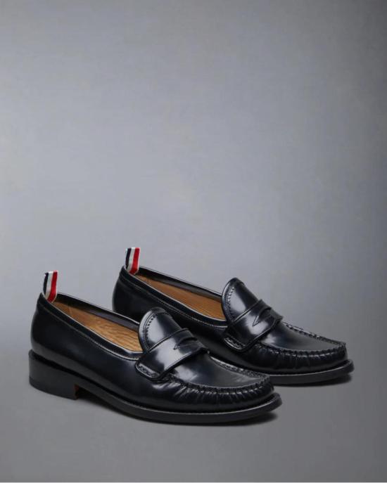  톰브라운 로퍼 톰 브라운 스파졸라토 플리츠 바시티  블랙 - THOM BROWNE