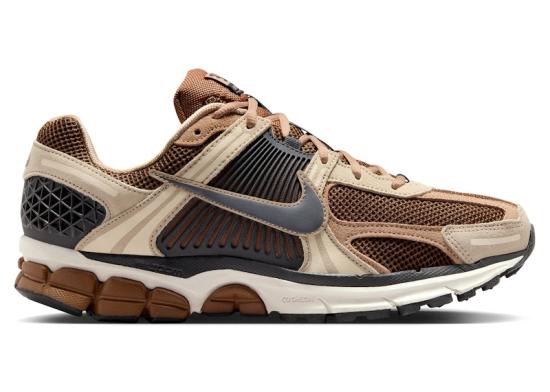  나이키 스니커즈 HF1553 202 DOM