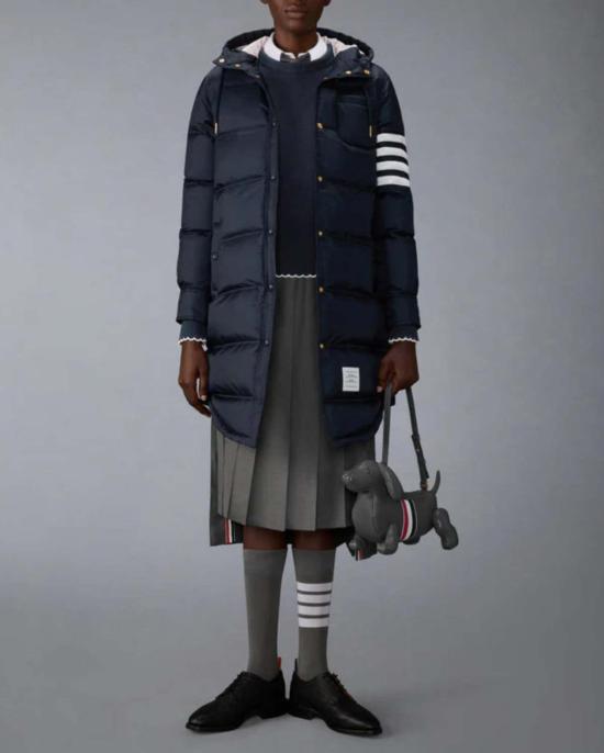  톰브라운 스웨터 톰 브라운 메리노 울 홀리데이 헥터 풀오버  블루 - THOM BROWNE