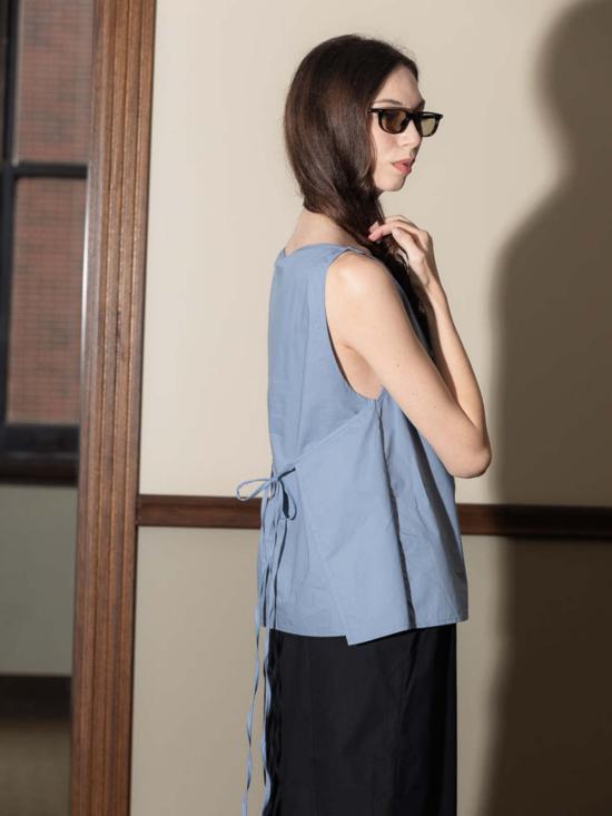  베이스레인지 민소매 티셔츠 덱티 탑 - BASERANGE