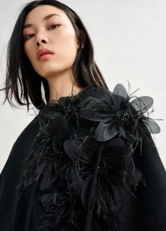  에센셜앤트워프 반팔 티셔츠 에센셜 앤트워프 아이비스커스 플라워 티셔츠 블랙 - ESSENTIEL ANTWERP