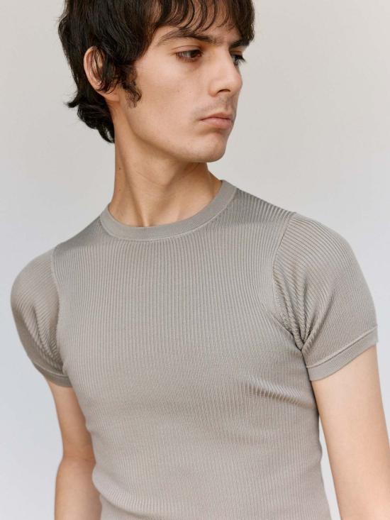  리에르 반팔 티셔츠 리어 포그 실크 파인 립 티셔츠 - RIER