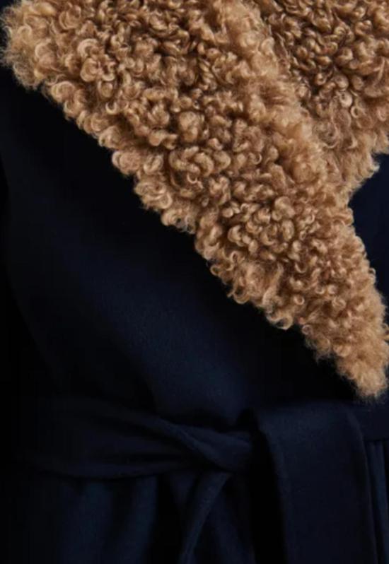  에센셜앤트워프 코트 에센셜 앤트워프 이르노 벨티드  (탈착식 인조 모피 칼라 포함) 네이비 - ESSENTIEL ANTWERP