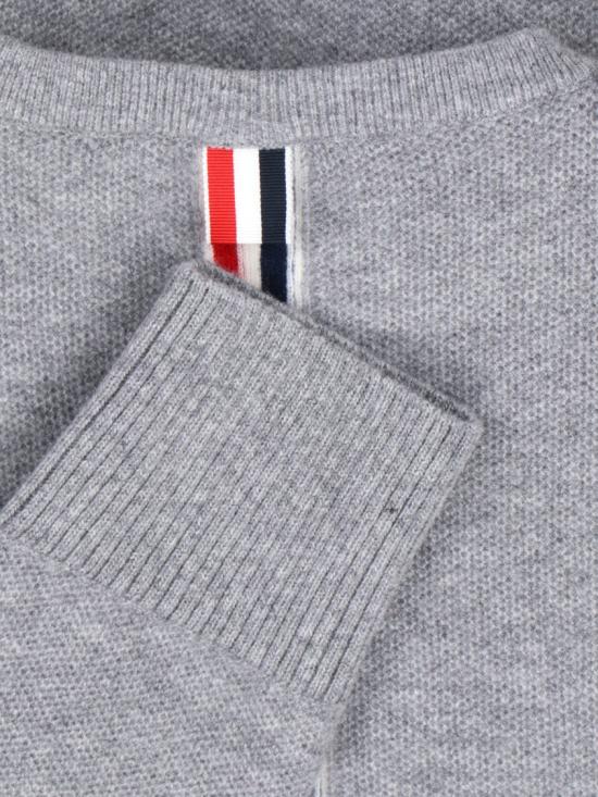  톰브라운 스웨터 MKA518A Y1029055 Grey - THOM BROWNE
